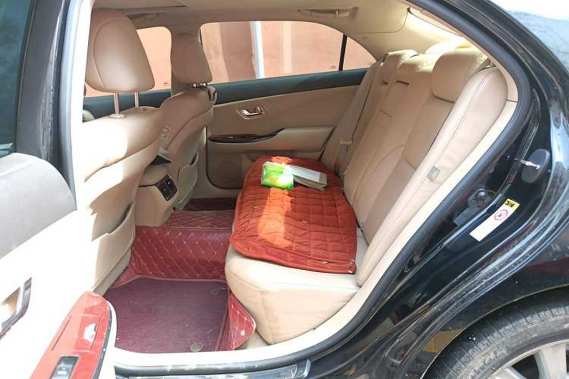 Used Toyota Crown 2010 2.5L Royal Leather Sunroof Edition Left Rear Seat