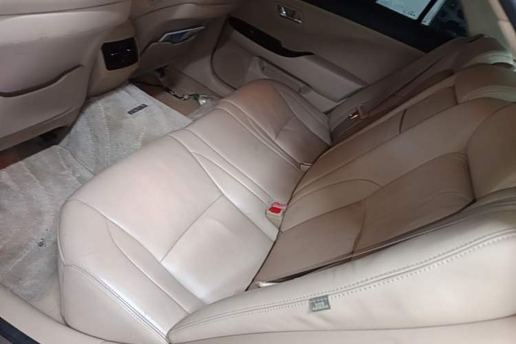 Used Toyota Crown 2010 2.5L Royal Leather Sunroof Navigation Edition Left Rear Seat