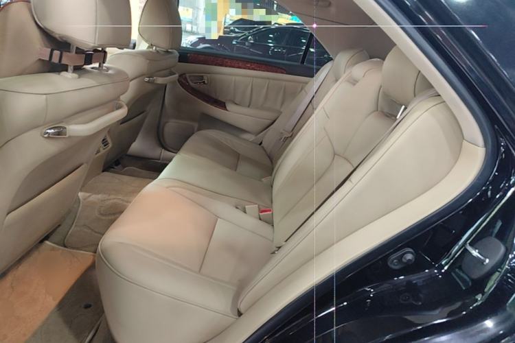 Used Toyota Crown 2010 2.5L Royal Leather Sunroof Edition Left Rear Seat