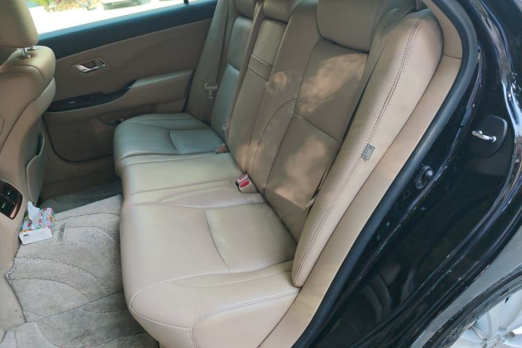 Used Toyota Crown 2010 2.5L Royal Leather Sunroof Edition Left Rear Seat