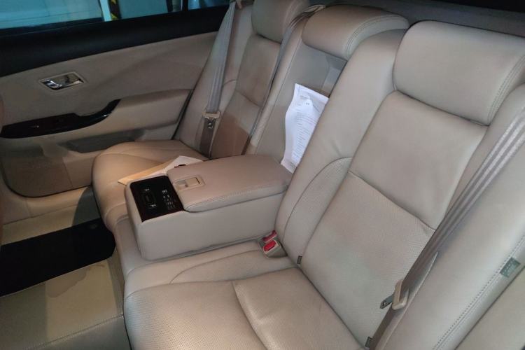 Used Toyota Crown 2010 2.5L Royal Leather Sunroof Edition Left Rear Seat