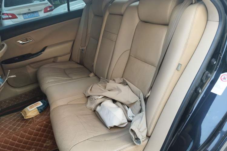 Used Toyota Crown 2010 3.0L Royal Saloon Left Rear Seat
