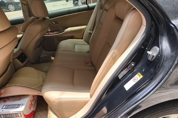 Used Toyota Crown 2010 2.5L Royal Leather Sunroof Edition Left Rear Seat