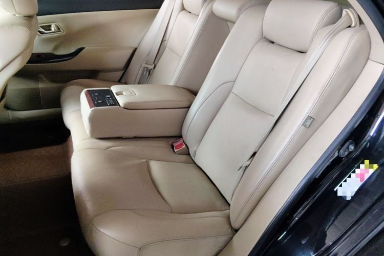 Used Toyota Crown 2010 2.5L Royal Leather Sunroof Edition Left Rear Seat