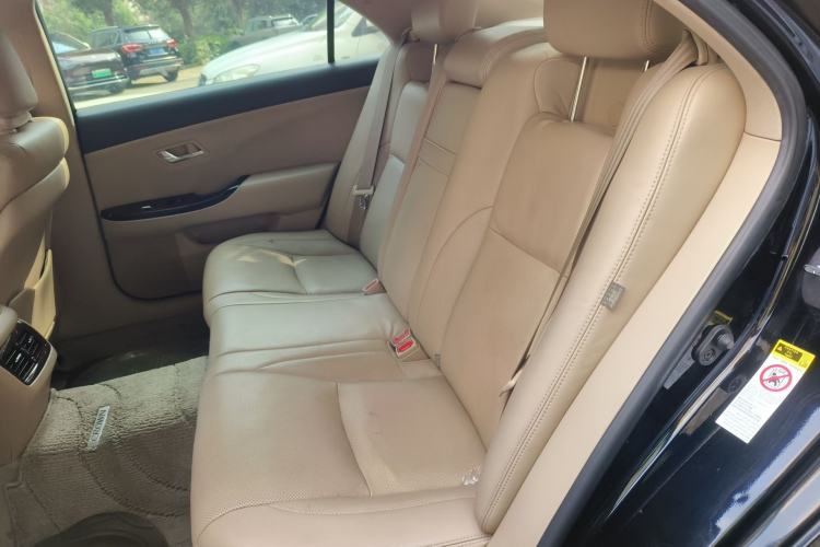 Used Toyota Crown 2010 2.5L Royal Leather Sunroof Navigation Edition Left Rear Seat