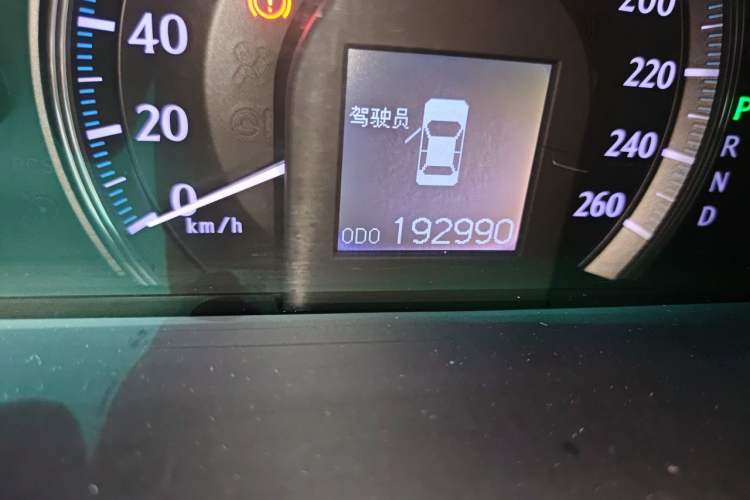 Used Toyota Crown 2010 2.5L Royal Leather Sunroof Navigation Edition Odometer Close Up