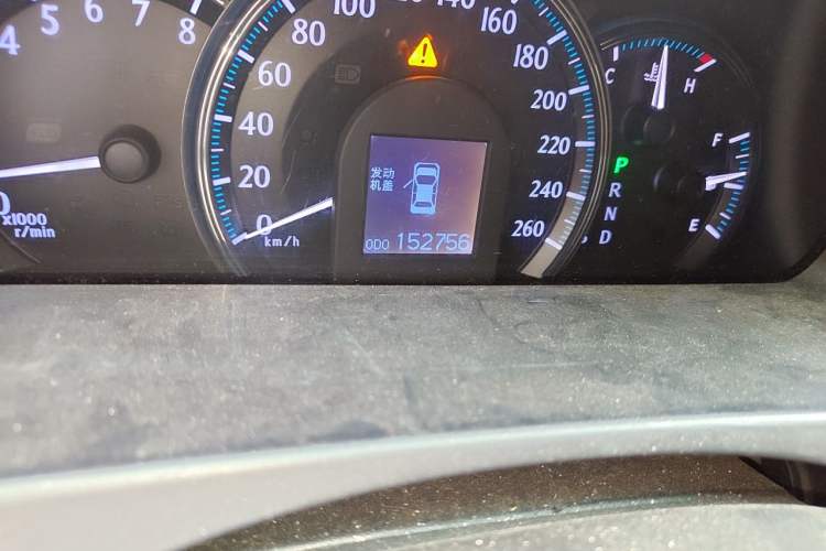 Used Toyota Crown 2010 2.5L Royal Leather Sunroof Navigation Edition Odometer Close Up