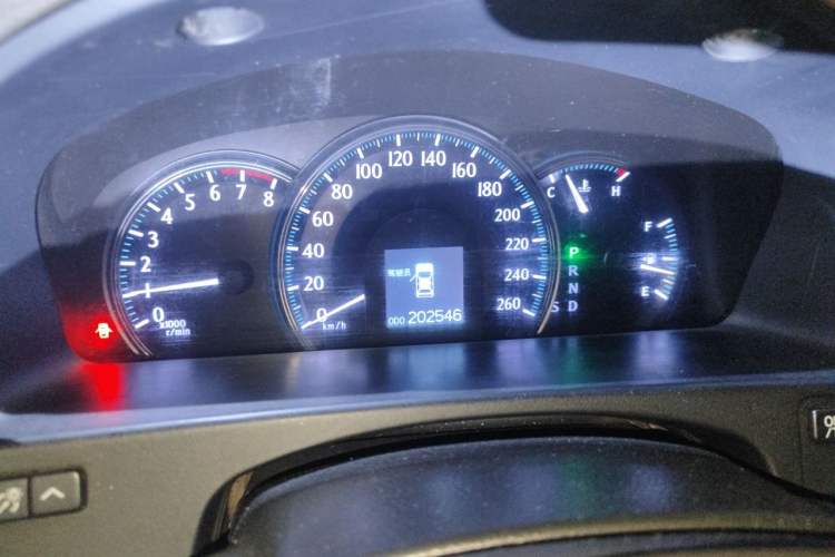 Used Toyota Crown 2010 2.5L Royal Leather Sunroof Navigation Edition Odometer Close Up