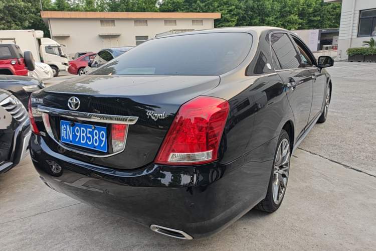 Used Toyota Crown 2010 2.5L Royal Leather Sunroof Edition Rear Right 45 Deg
