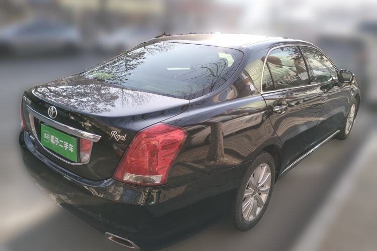 Used Toyota Crown 2010 2.5L Royal Leather Navigation Edition Rear Right 45 Deg