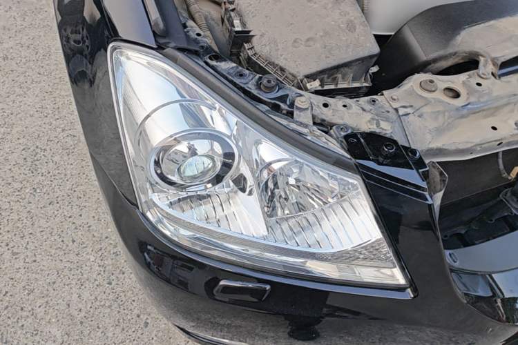 Used Toyota Crown 2010 2.5L Royal Leather Sunroof Edition Right Front Headlight