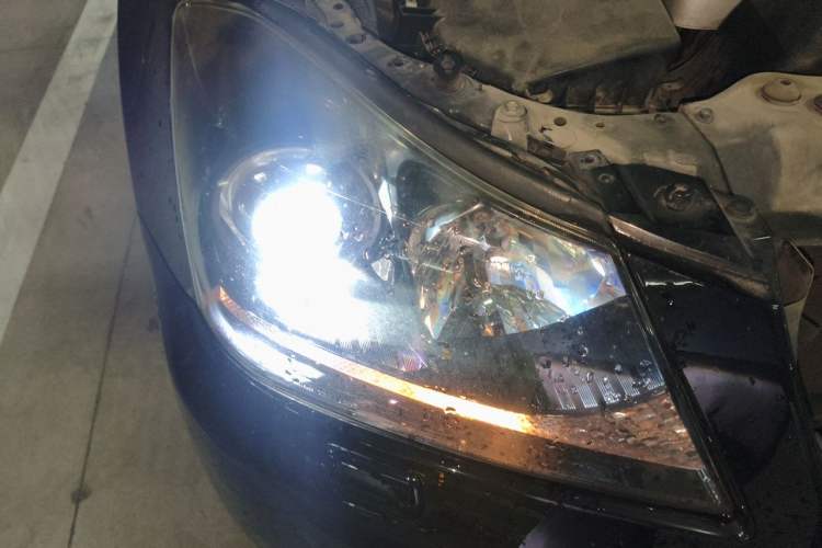 Used Toyota Crown 2010 2.5L Royal Leather Sunroof Navigation Edition Right Front Headlight