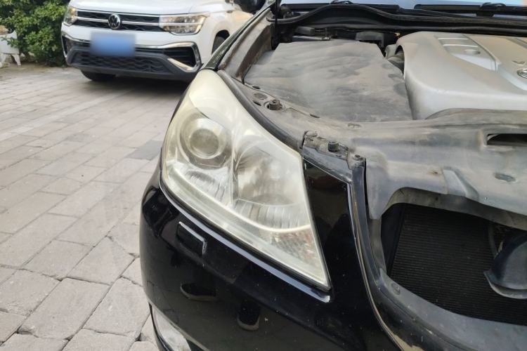 Used Toyota Crown 2010 3.0L Royal Saloon Right Front Headlight