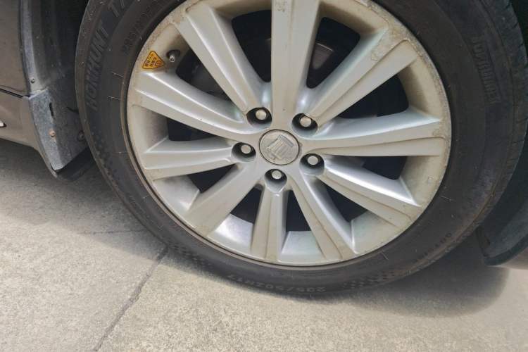 Used Toyota Crown 2010 2.5L Royal Right Front Wheel Hub