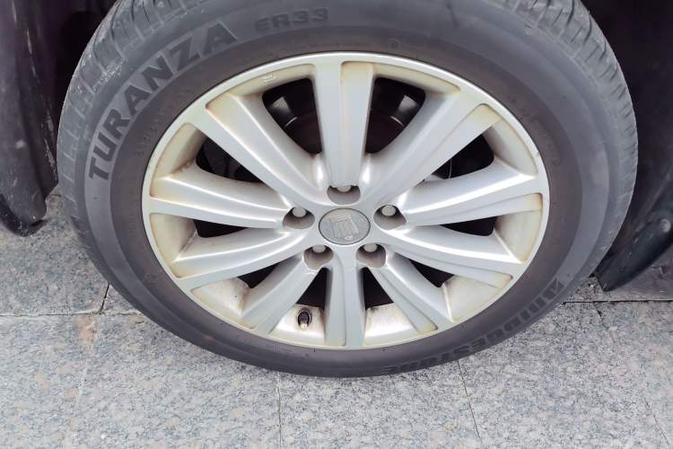 Used Toyota Crown 2010 2.5L Royal Leather Sunroof Edition Right Front Wheel Hub