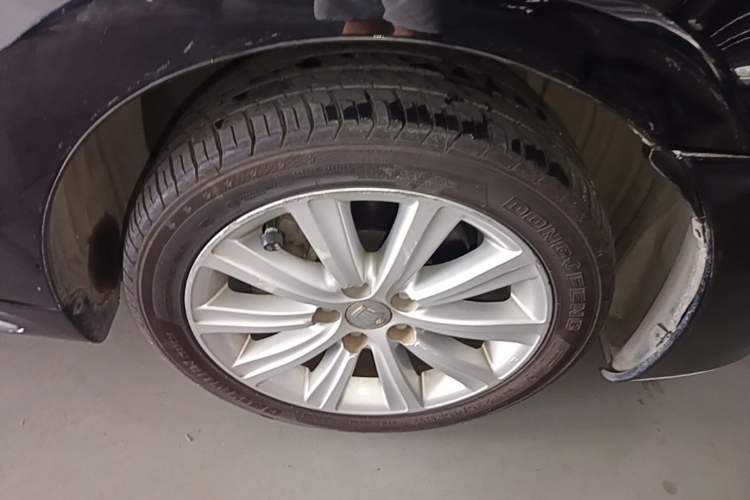 Used Toyota Crown 2010 2.5L Royal Leather Sunroof Navigation Edition Right Front Wheel Hub
