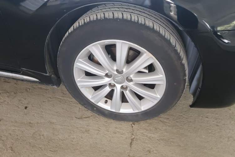 Used Toyota Crown 2010 2.5L Royal Leather Sunroof Navigation Edition Right Front Wheel Hub