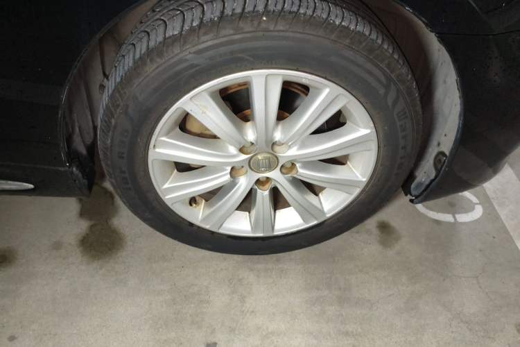 Used Toyota Crown 2010 2.5L Royal Leather Sunroof Navigation Edition Right Front Wheel Hub