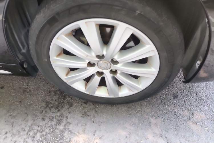 Used Toyota Crown 2010 2.5L Royal Leather Sunroof Edition Right Front Wheel Hub