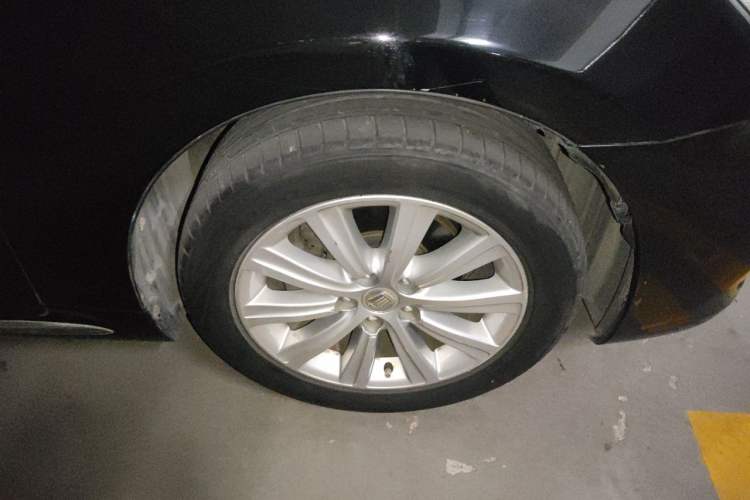 Used Toyota Crown 2010 2.5L Royal Leather Sunroof Edition Right Front Wheel Hub