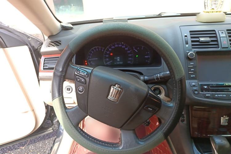 Used Toyota Crown 2010 2.5L Royal Leather Sunroof Edition Steering Wheel