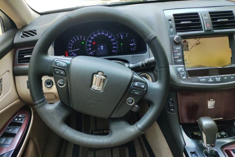 Used Toyota Crown 2010 2.5L Royal Leather Sunroof Edition Steering Wheel
