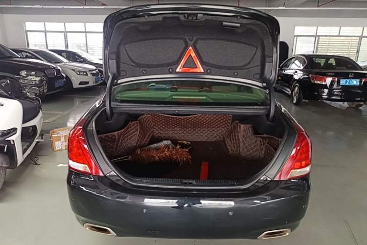 Used Toyota Crown 2010 2.5L Royal Leather Sunroof Navigation Edition Trunk