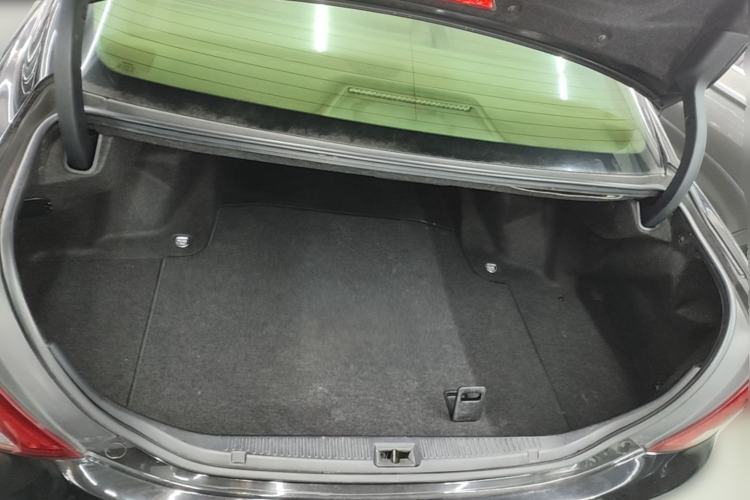 Used Toyota Crown 2010 2.5L Royal Leather Sunroof Edition Trunk