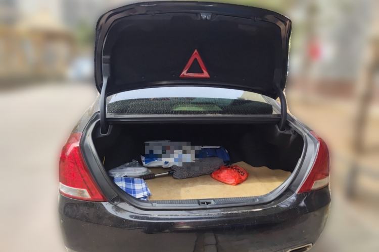 Used Toyota Crown 2010 2.5L Royal Leather Sunroof Edition Trunk