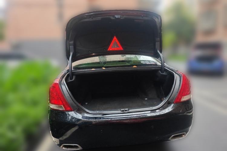 Used Toyota Crown 2010 2.5L Royal Leather Navigation Edition Trunk