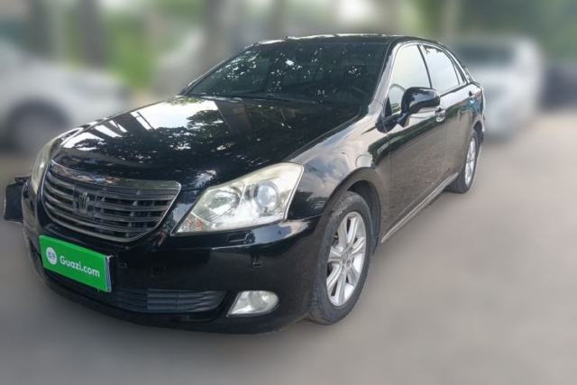 Toyota Crown 2010 3.0L Royal Saloon Deluxe Edition مستعملة