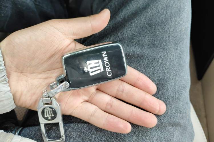 Used Toyota Crown 2010 2.5L Royal Leather Sunroof Edition Vehicle Key