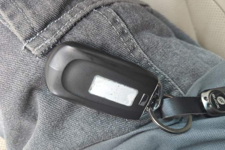Used Toyota Crown 2010 2.5L Royal Leather Sunroof Edition Vehicle Key