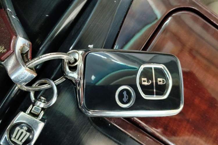 Used Toyota Crown 2010 2.5L Royal Leather Sunroof Edition Vehicle Key
