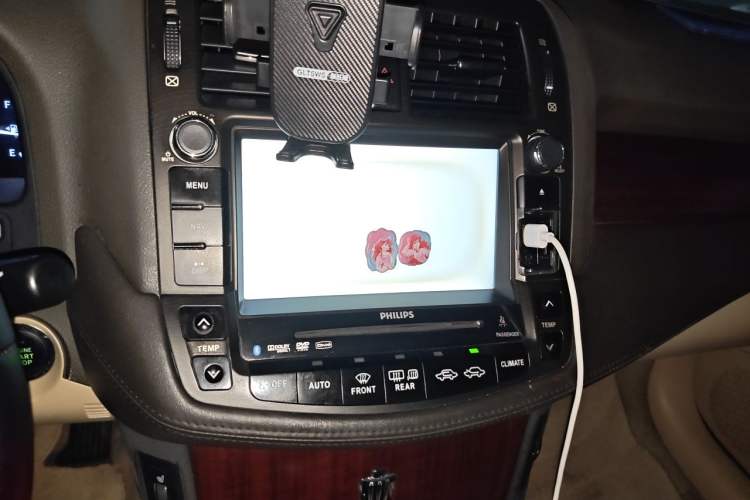Used Toyota Crown 2010 2.5L Royal Leather Sunroof Edition Audio And AC Panel