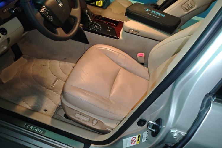 Used Toyota Crown 2010 2.5L Royal Leather Sunroof Navigation Edition Left Front Seat