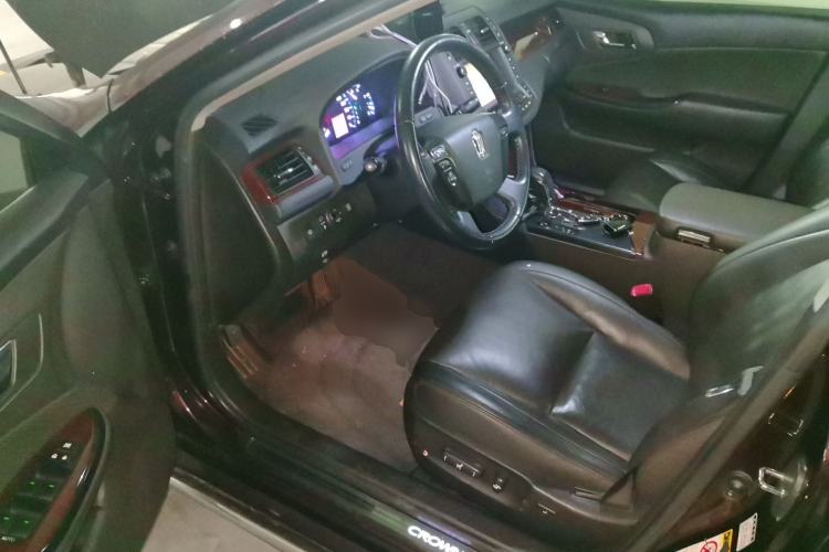 Used Toyota Crown 2010 2.5L Royal Leather Sunroof Edition Driver Seat