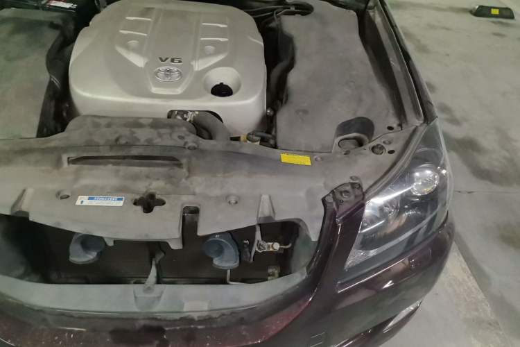 Used Toyota Crown 2010 2.5L Royal Leather Sunroof Edition Engine Bay Left