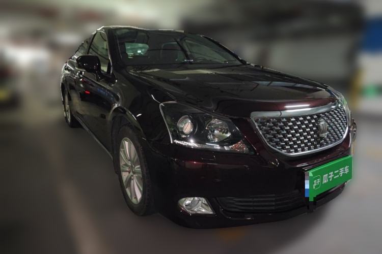 Used Toyota Crown 2010 2.5L Royal Leather Sunroof Edition Front Right 45 Deg
