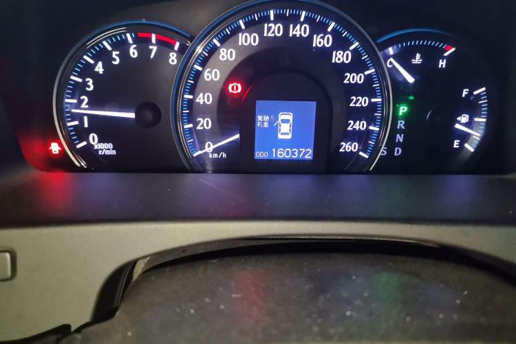 Used Toyota Crown 2010 2.5L Royal Leather Sunroof Edition Odometer Close Up