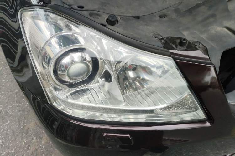 Used Toyota Crown 2010 3.0L Royal Saloon Deluxe Edition Right Front Headlight