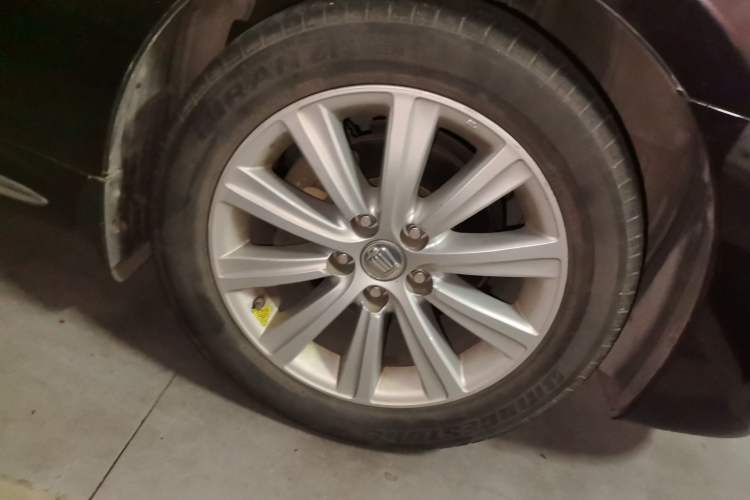 Used Toyota Crown 2010 2.5L Royal Leather Sunroof Edition Right Front Wheel Hub