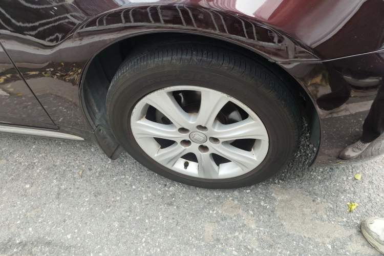 Used Toyota Crown 2010 3.0L Royal Saloon Deluxe Edition Right Front Wheel Hub