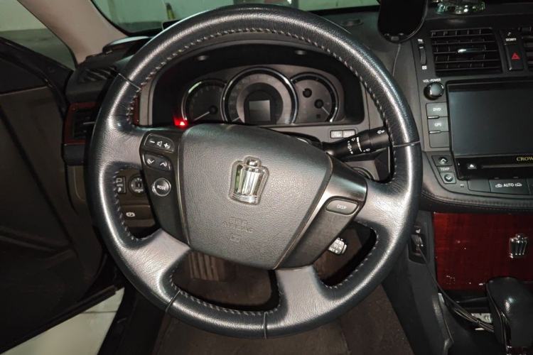 Used Toyota Crown 2010 2.5L Royal Leather Sunroof Edition Steering Wheel