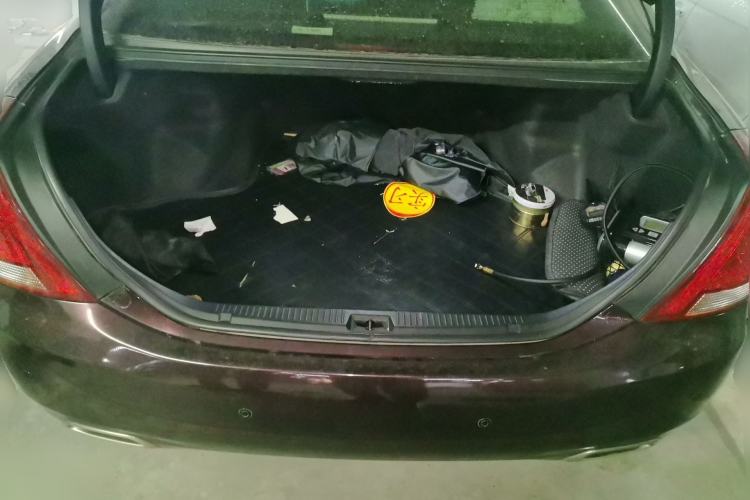 Used Toyota Crown 2010 2.5L Royal Leather Sunroof Edition Trunk