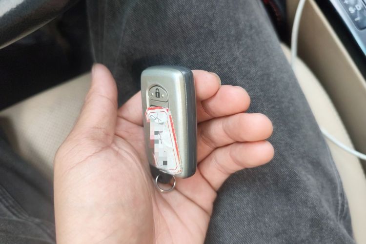 Used Toyota Crown 2010 3.0L Royal Saloon Deluxe Edition Vehicle Key