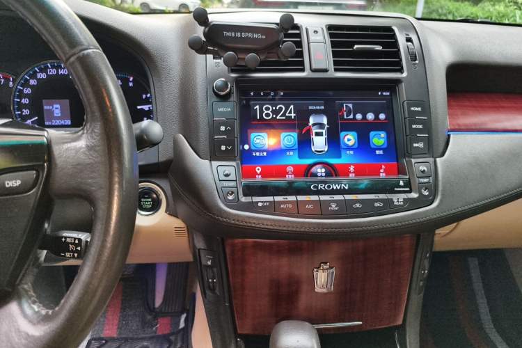 Used Toyota Crown 2010 2.5L Royal Leather Sunroof Edition Audio And AC Panel