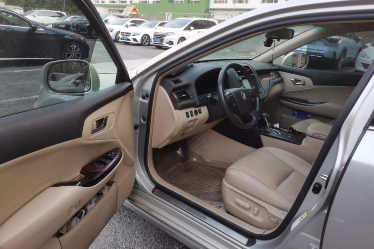 Used Toyota Crown 2010 2.5L Royal Leather Sunroof Navigation Edition Driver Seat