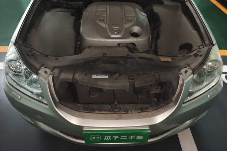 Used Toyota Crown 2010 2.5L Royal Leather Sunroof Navigation Edition Engine Bay