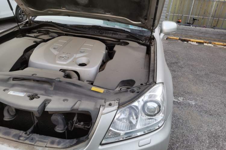 Used Toyota Crown 2010 2.5L Royal Leather Sunroof Navigation Edition Engine Bay Left